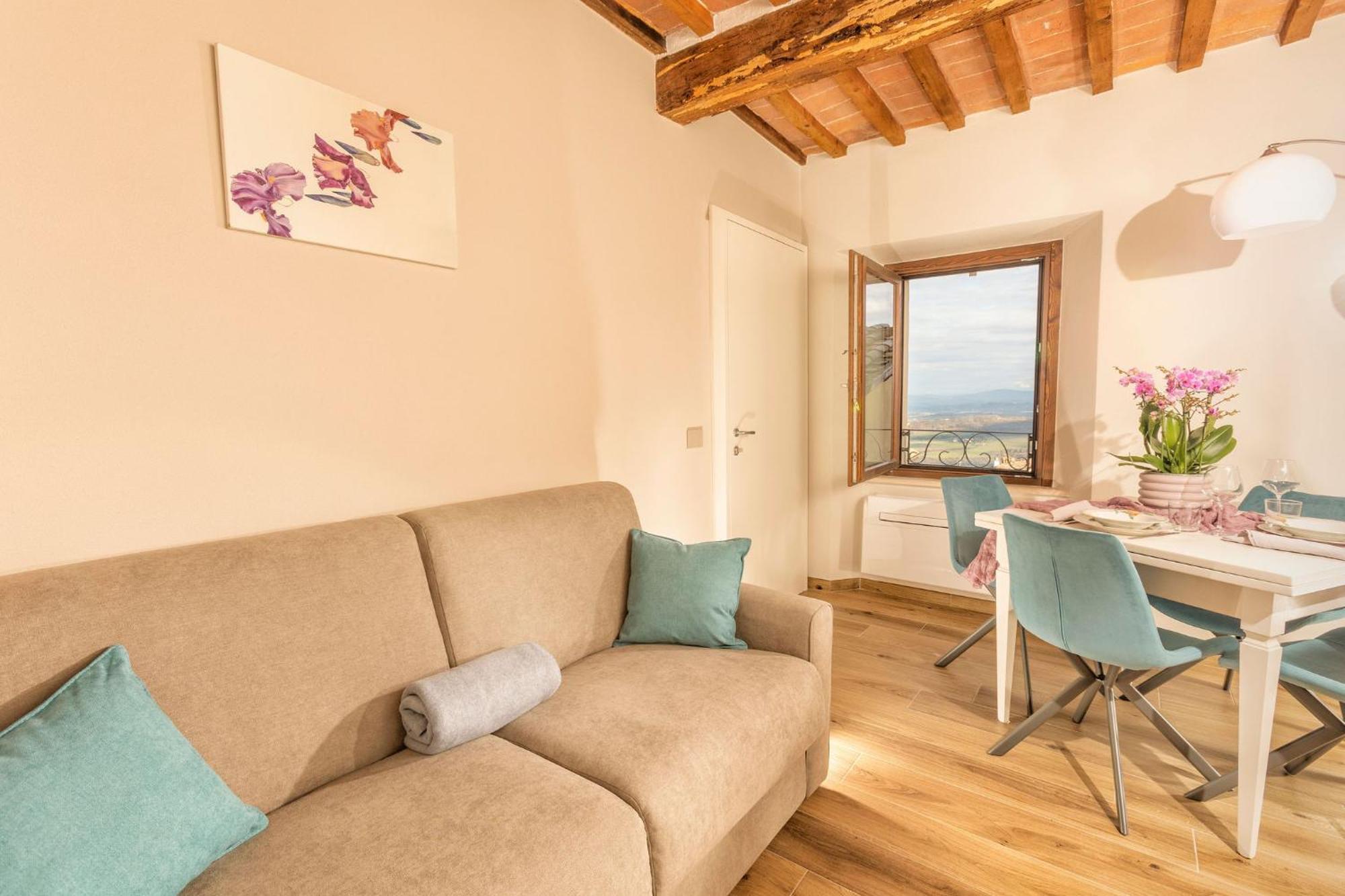 Palazzo Falcinelli Luxury Room In Montepulciano Center With Air Conditioning And Elevator Dış mekan fotoğraf