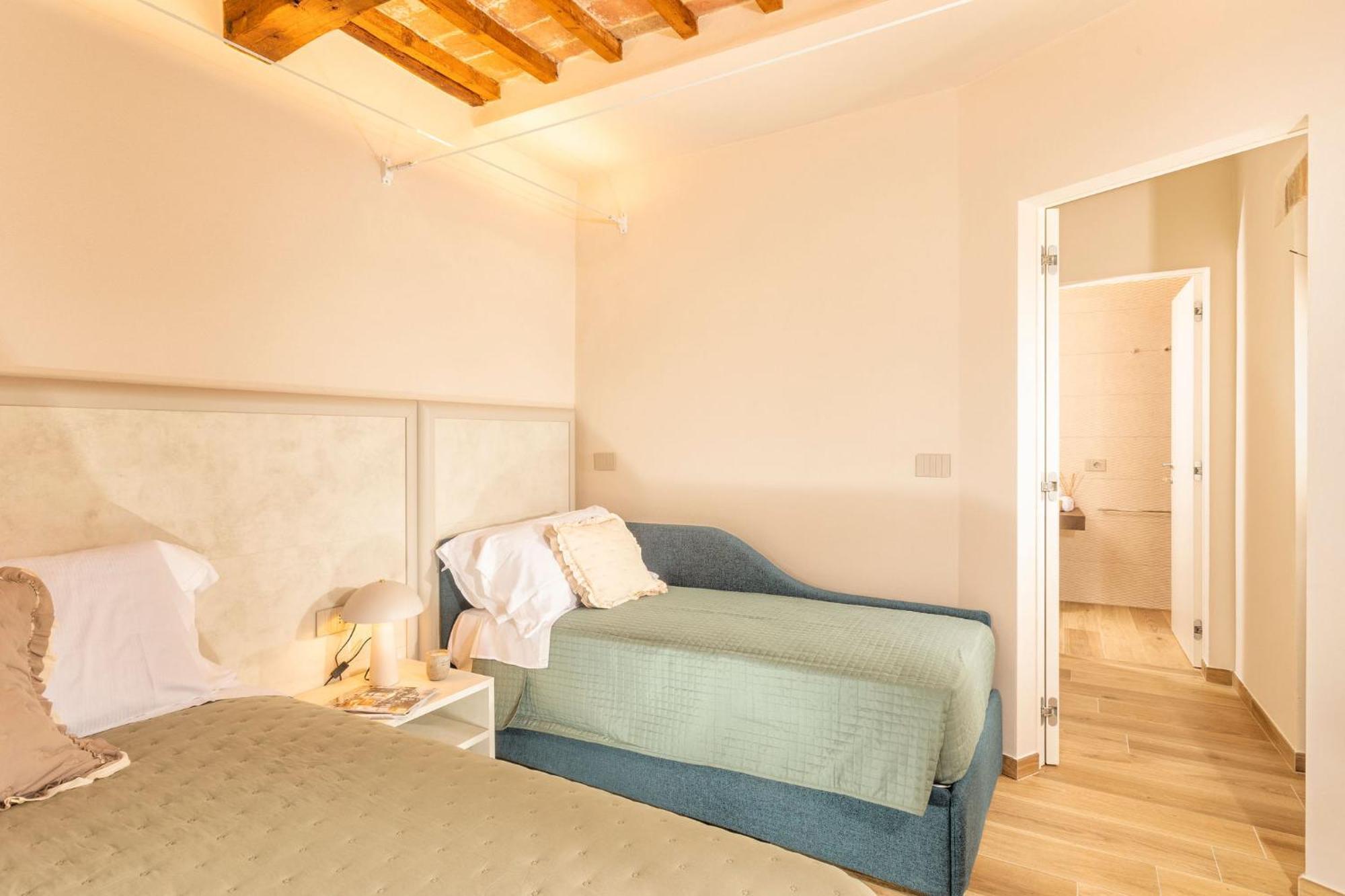 Palazzo Falcinelli Luxury Room In Montepulciano Center With Air Conditioning And Elevator Dış mekan fotoğraf