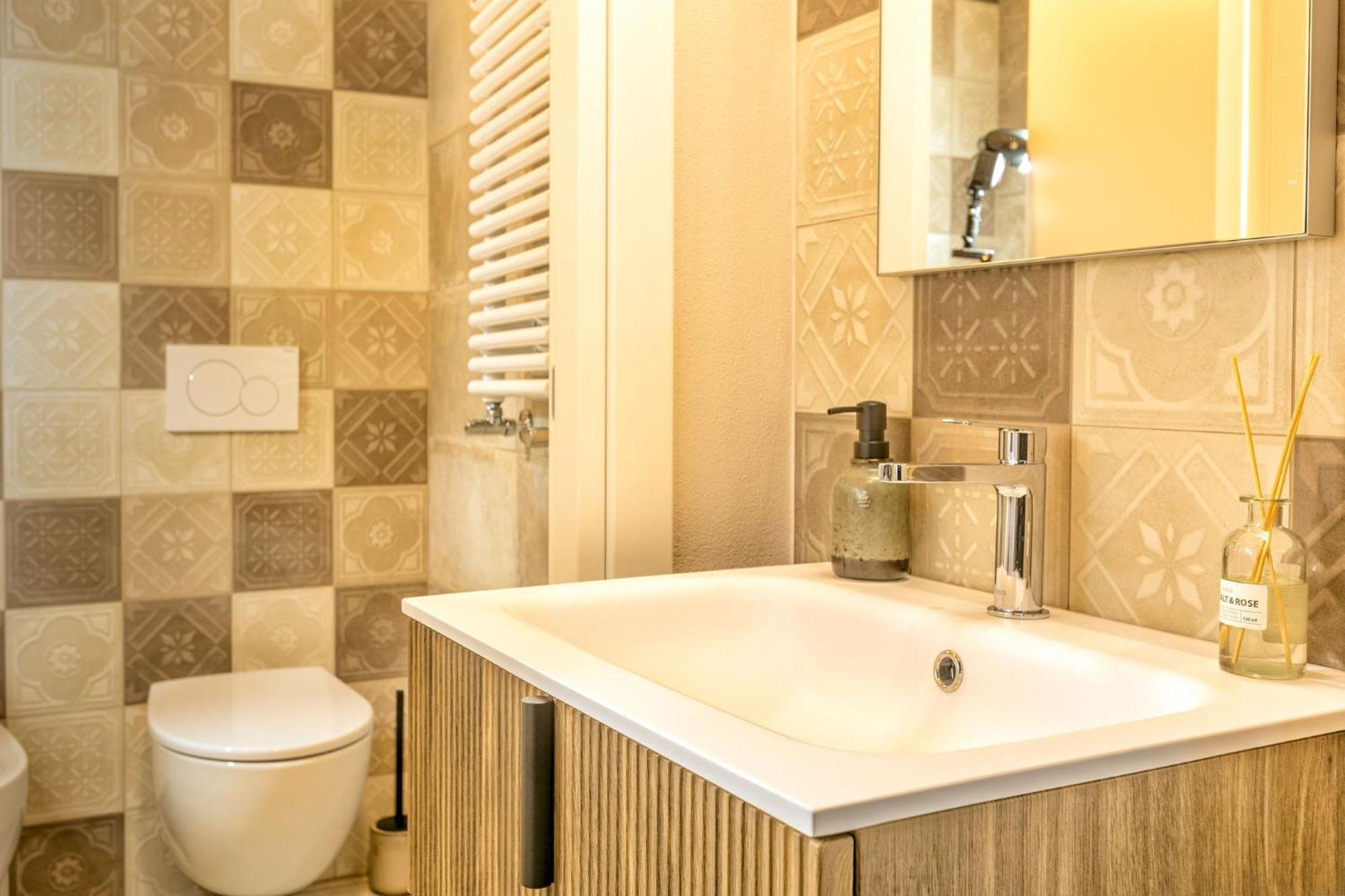Palazzo Falcinelli Luxury Room In Montepulciano Center With Air Conditioning And Elevator Dış mekan fotoğraf