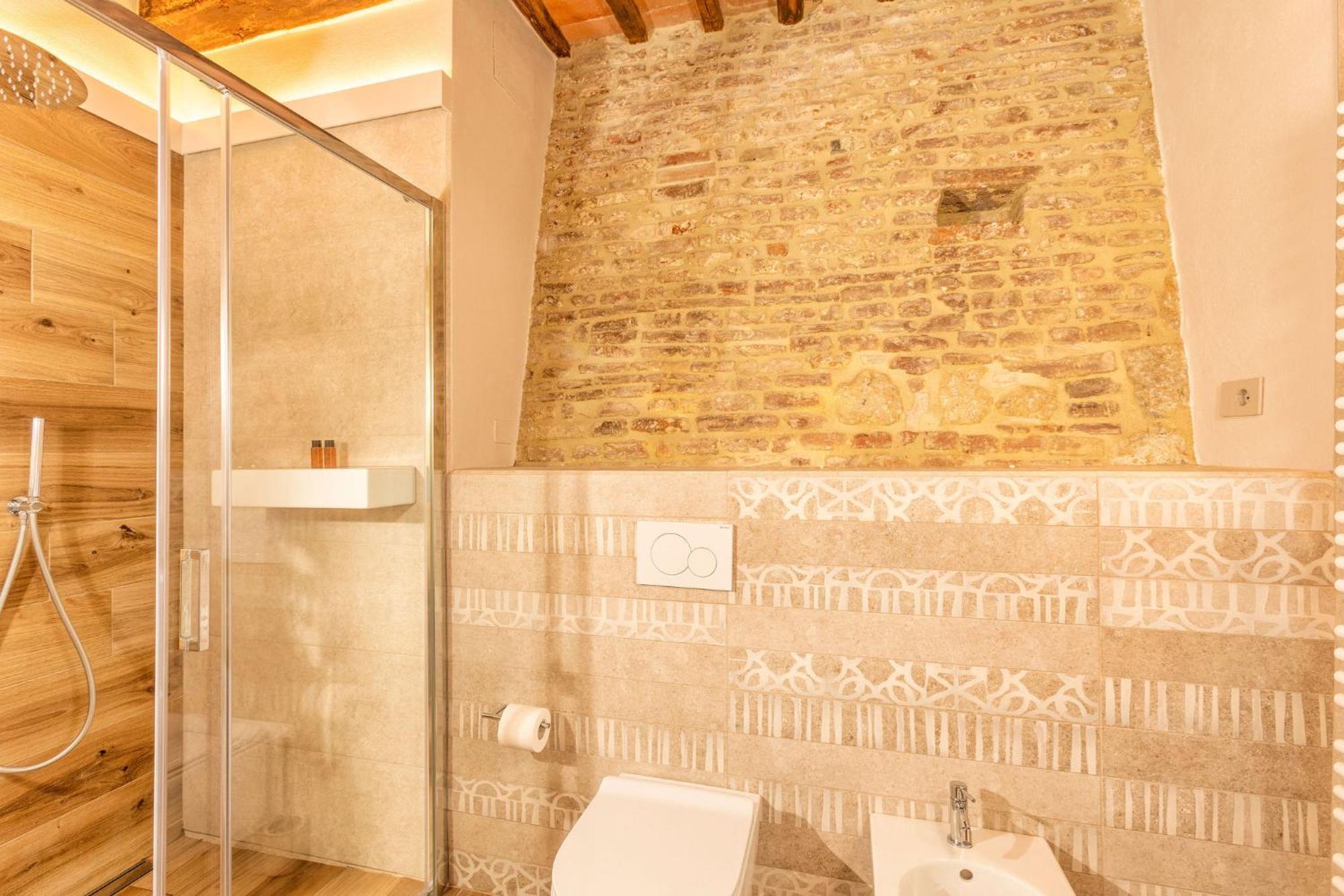 Palazzo Falcinelli Luxury Room In Montepulciano Center With Air Conditioning And Elevator Dış mekan fotoğraf