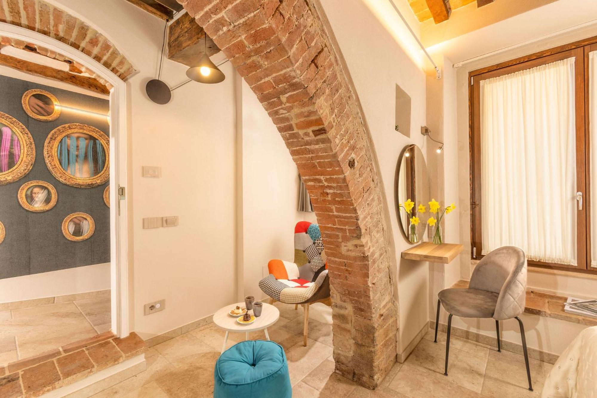 Palazzo Falcinelli Luxury Room In Montepulciano Center With Air Conditioning And Elevator Dış mekan fotoğraf