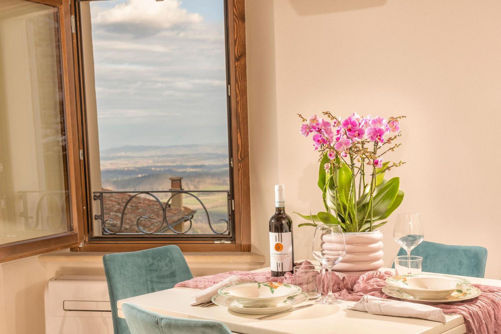 Palazzo Falcinelli Luxury Room In Montepulciano Center With Air Conditioning And Elevator Dış mekan fotoğraf